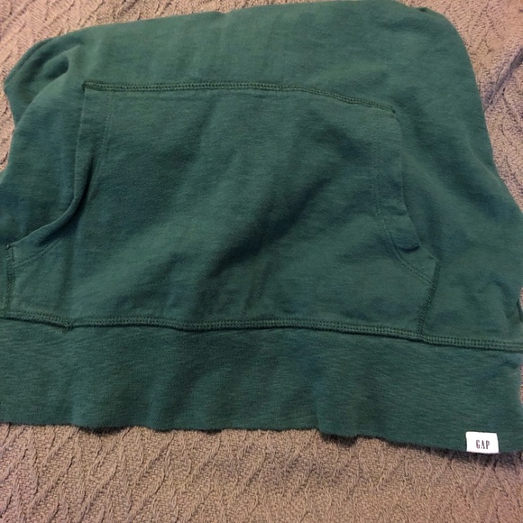 🌷 2/$25 Bundle of 3 Boys GAP long sleeve shirts - Picture 2 of 5